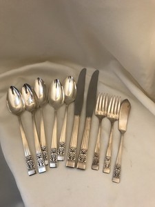 silver oneida flatware coronation mixed pieces plate lot community