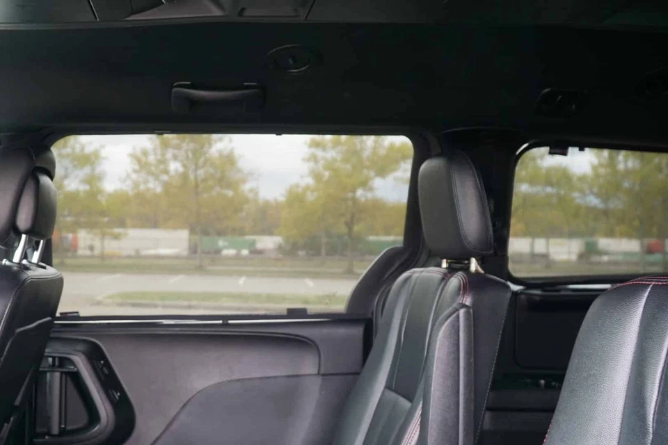 Pantallas de ventana trasera de coche genuinas para Dodge Grand Caravan | Chrysler... Foto 2 de 4