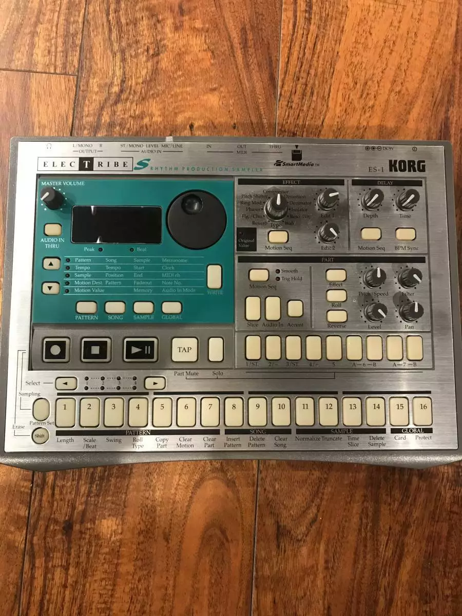 USED KORG ES-1 Sampler Synth Sequencer From Japan U136 180702