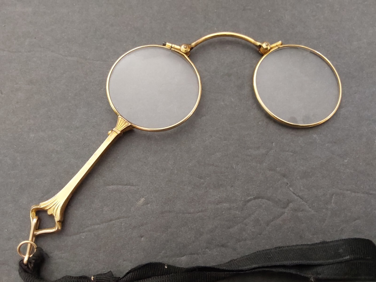 Gold Tone Victorian antique reading glasses Ling 1/20… Gem
