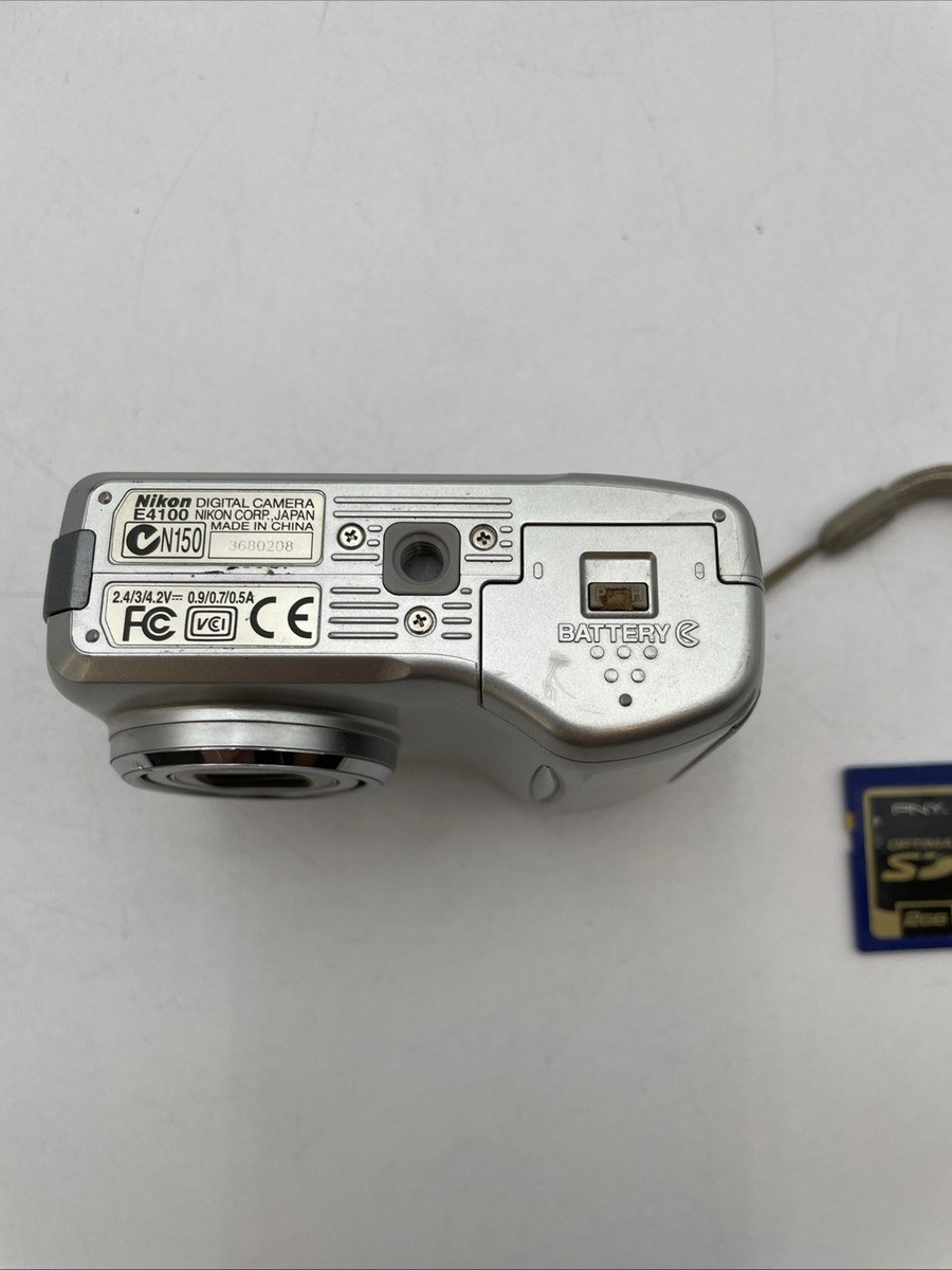 Nikon COOLPIX 4100 Compact Digital Camera JAPAN + 2GB SD Memory