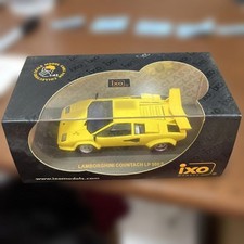 Lamborghini Countach LP 500 S 1/43 Model Yellow ixo Models Collectible Car