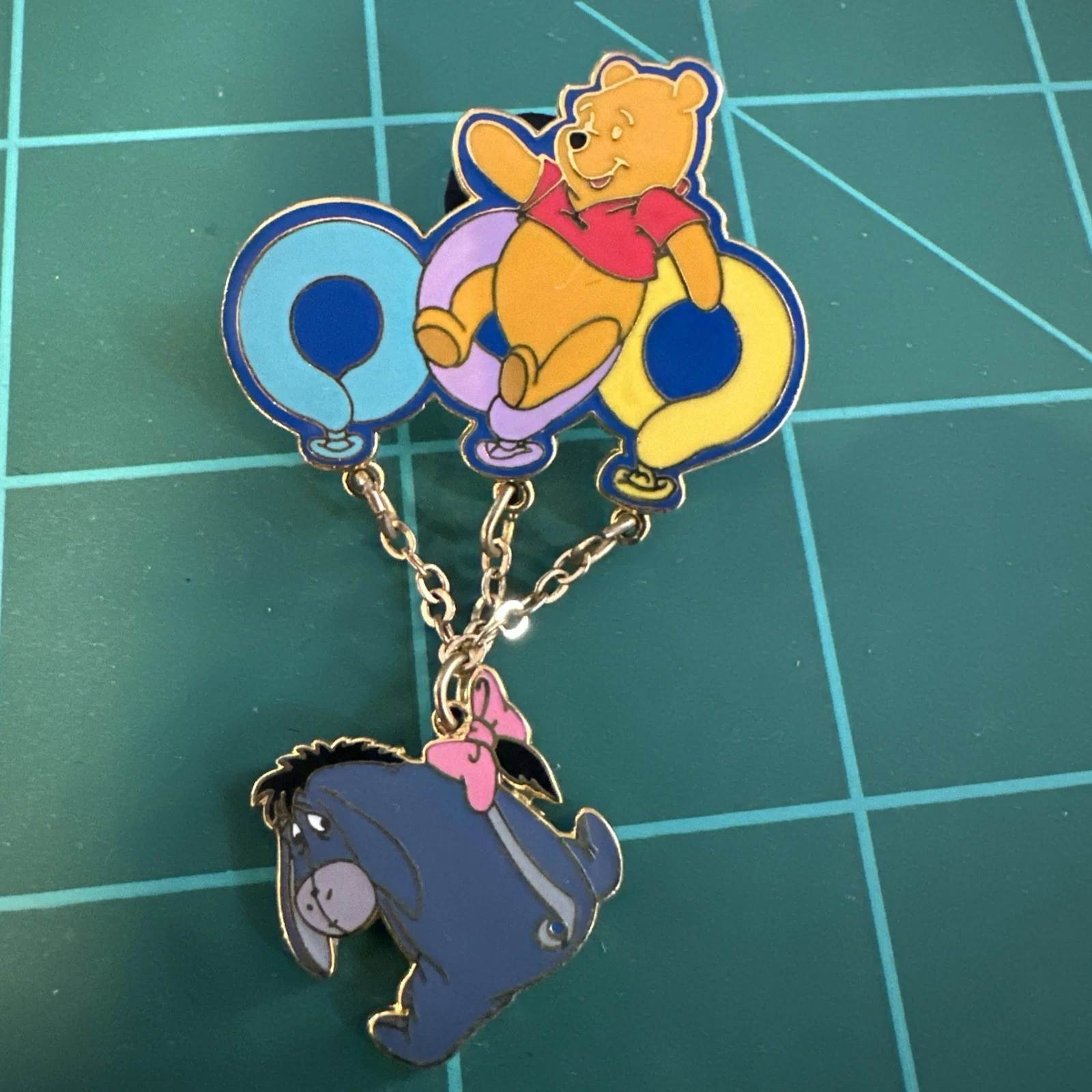 Disney Pin Winnie The Pooh & Eeyore Dangle pin 2001
