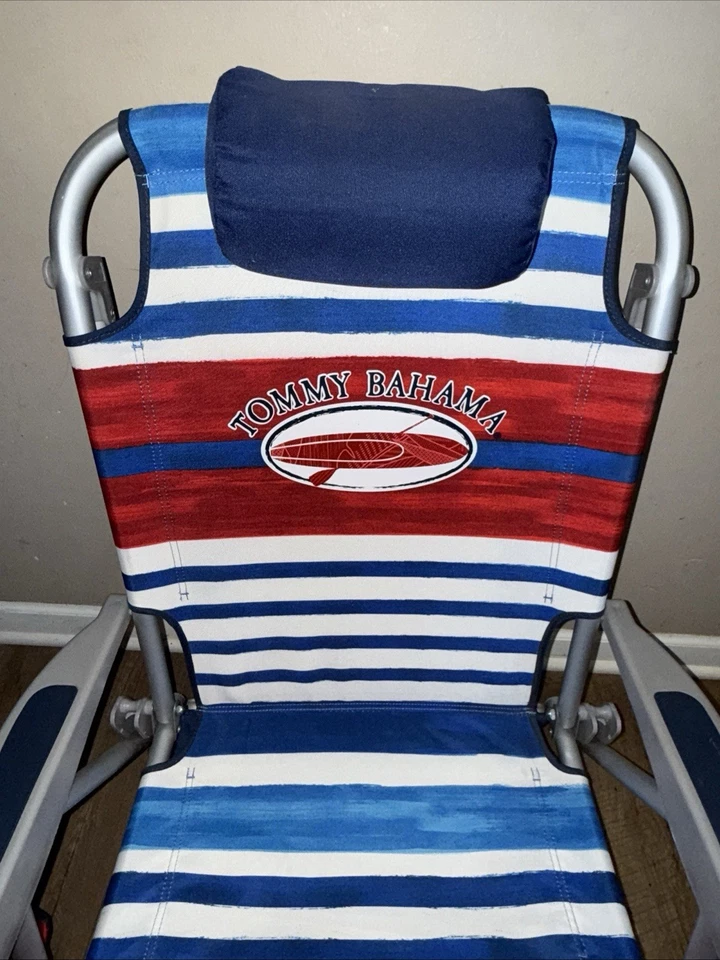 Tommy Bahama Mochila Plegable Silla de Playa Rojo Blanco Azul Colores De Colección Foto 2 de 4