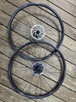 GIANT tubeless ready sr2 ホイールタイヤ前後セット GIANT tubeless ready sr2 ホイールタイヤ前後セット