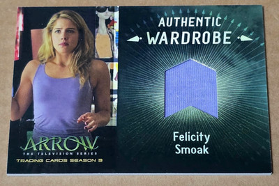 Cryptozoic DC Arrow Season 3 M20 Felicity Smoak Wardrobe Relic