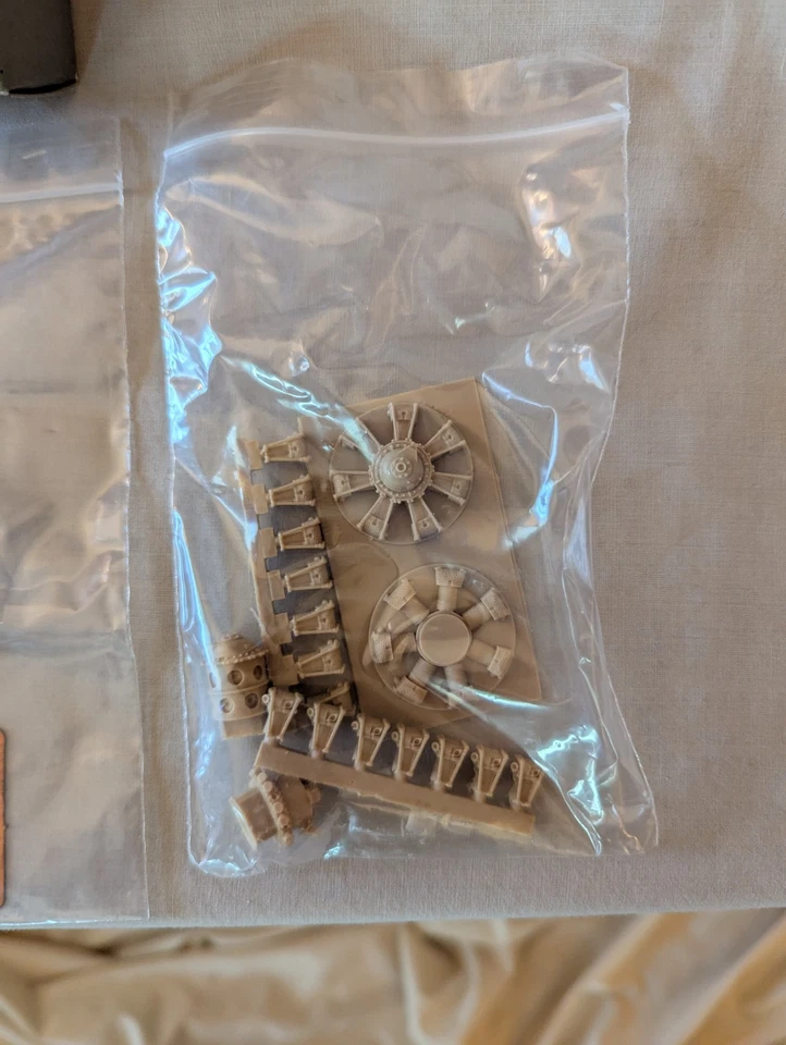 Verlinden Productions W-C 2600 Radio Engine And Fronts Kit 1183 - Image 4 of 4