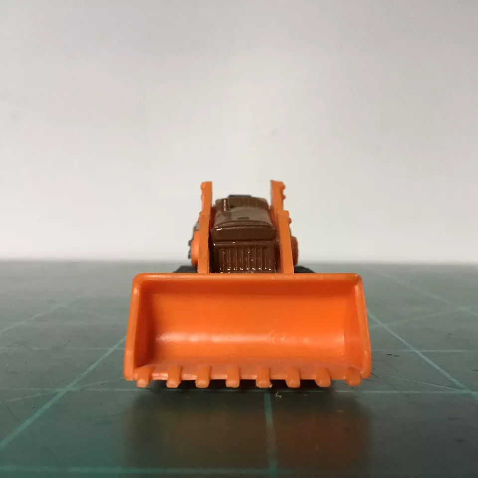 Yay Ming Track Loader - Image 2 of 4
