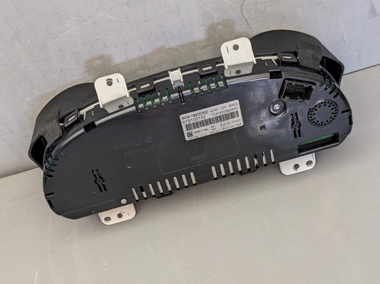 OEM 2014-2017 Maserati Ghibli M157 190mph Speedometer Gauge Cluster 670100152