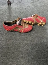 Manriquez soccer cleats
