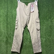 NWT Wrangler Khaki Stretch Regular Taper Cargo Pants Tech Pockets Men’s W40 L30