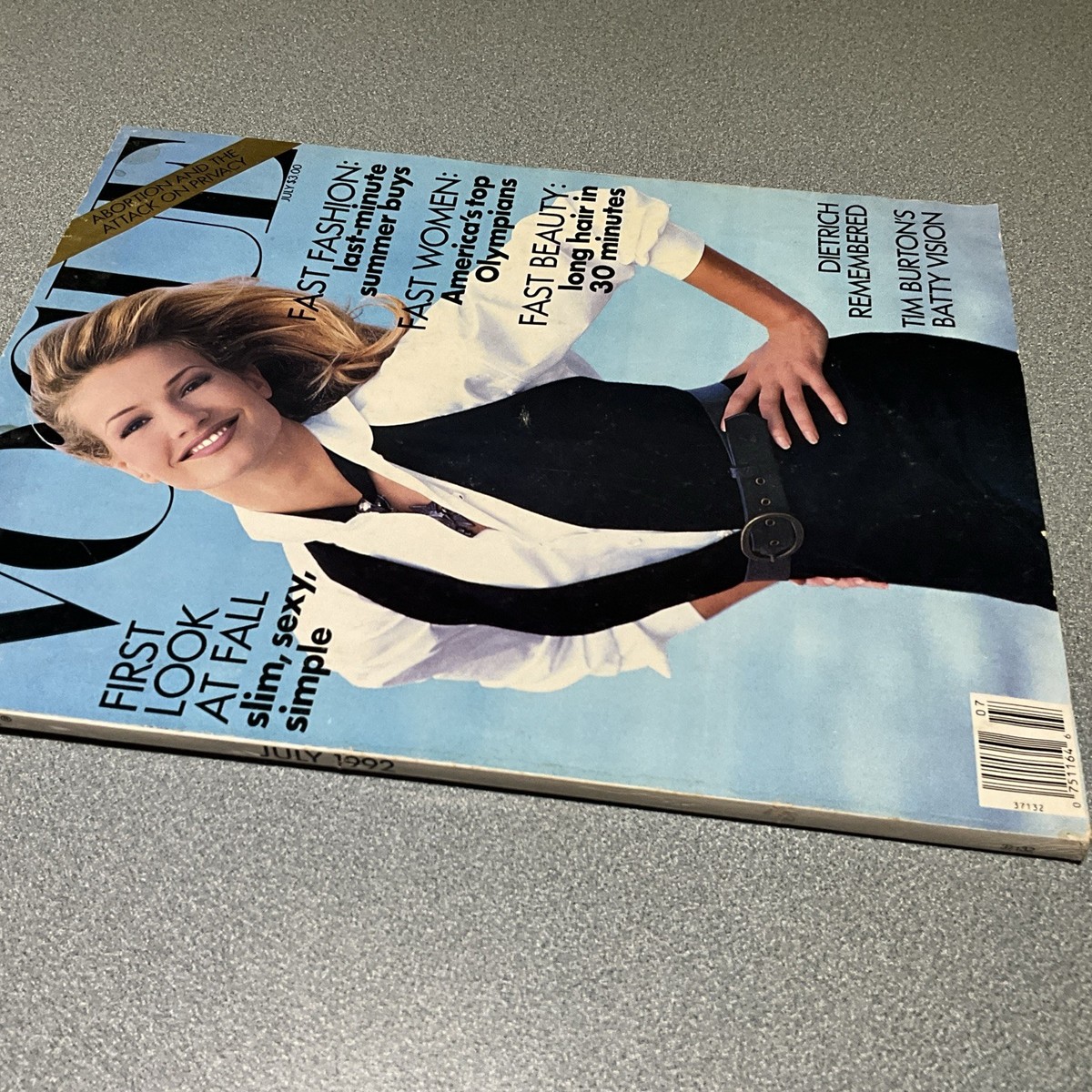 VOGUE MAGAZINE JULY 1992 Karen Mulder Cover GOOD condition FREE SH View 2