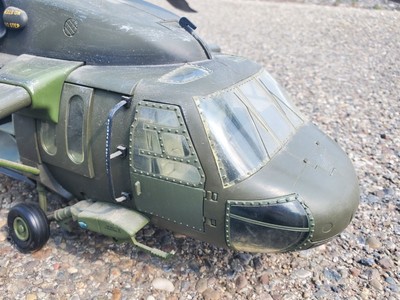 Elite Forces BBI US Army Black Hawk Helicopter 1:18 Scale Bombs