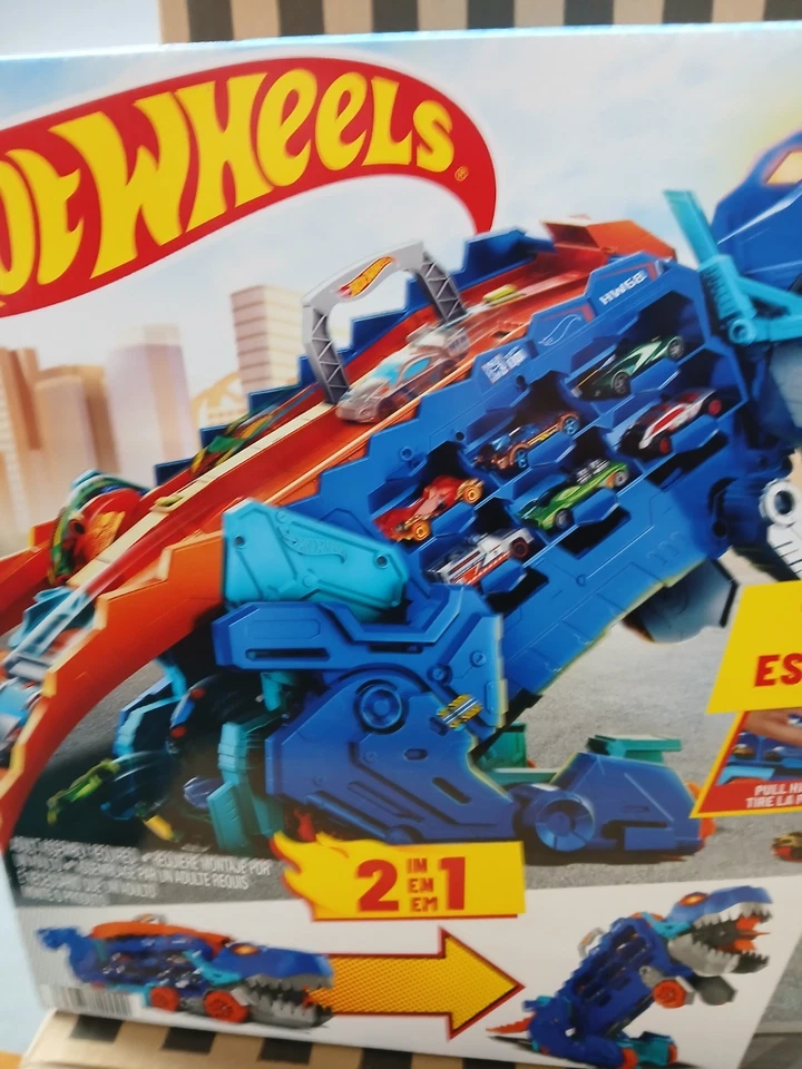 T-Rex Transporter Car Track Set Dino Stomping Action Race Track Hotwheels Mattel - Image 4 of 4