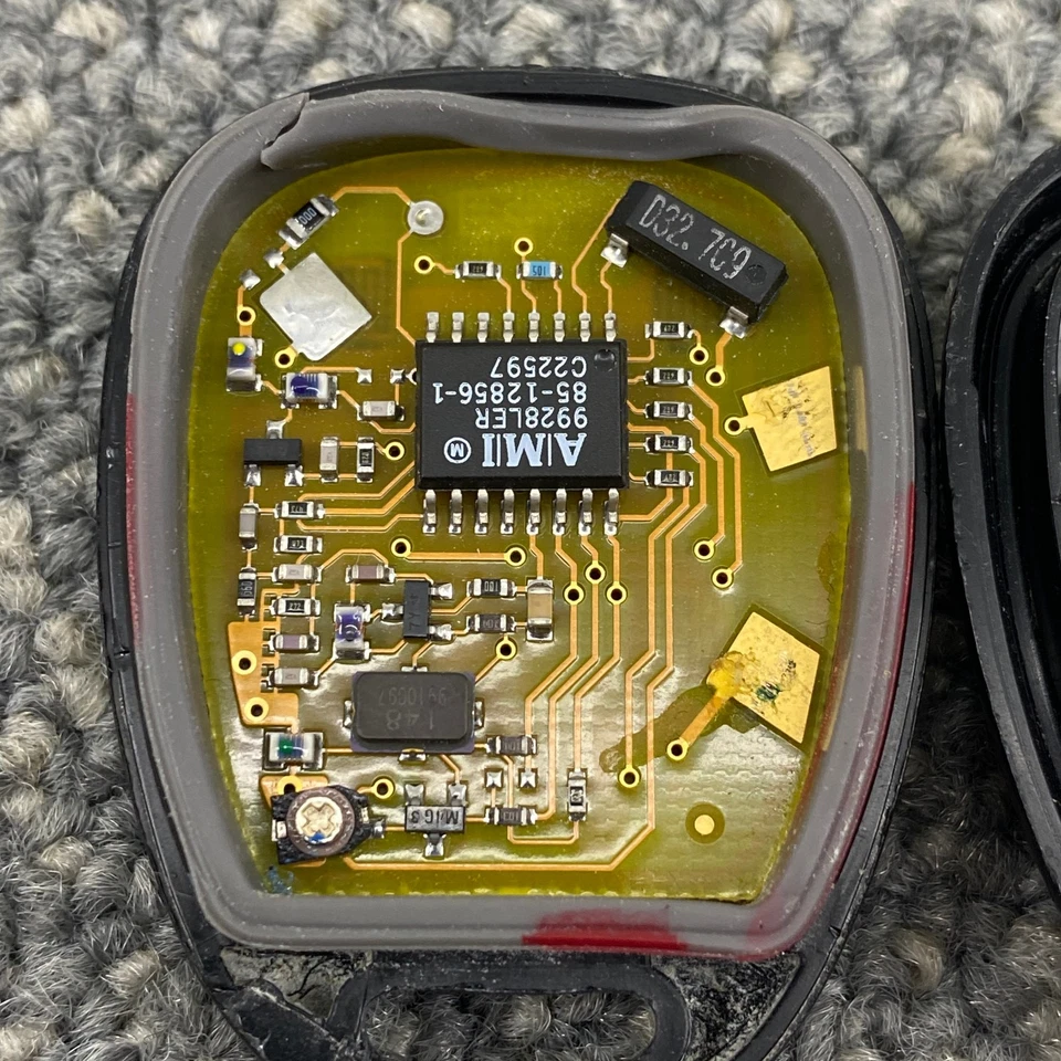 Chevrolet Corvette Key Fob Remote - AB00216T GM/ 10432147 - Tested Oem 4 Button — 第 4/4 张图片