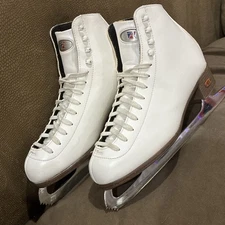 Riedell Women’s White Figure Ice Skates 115W Size 9.5 25464 11 Blade Beginner 