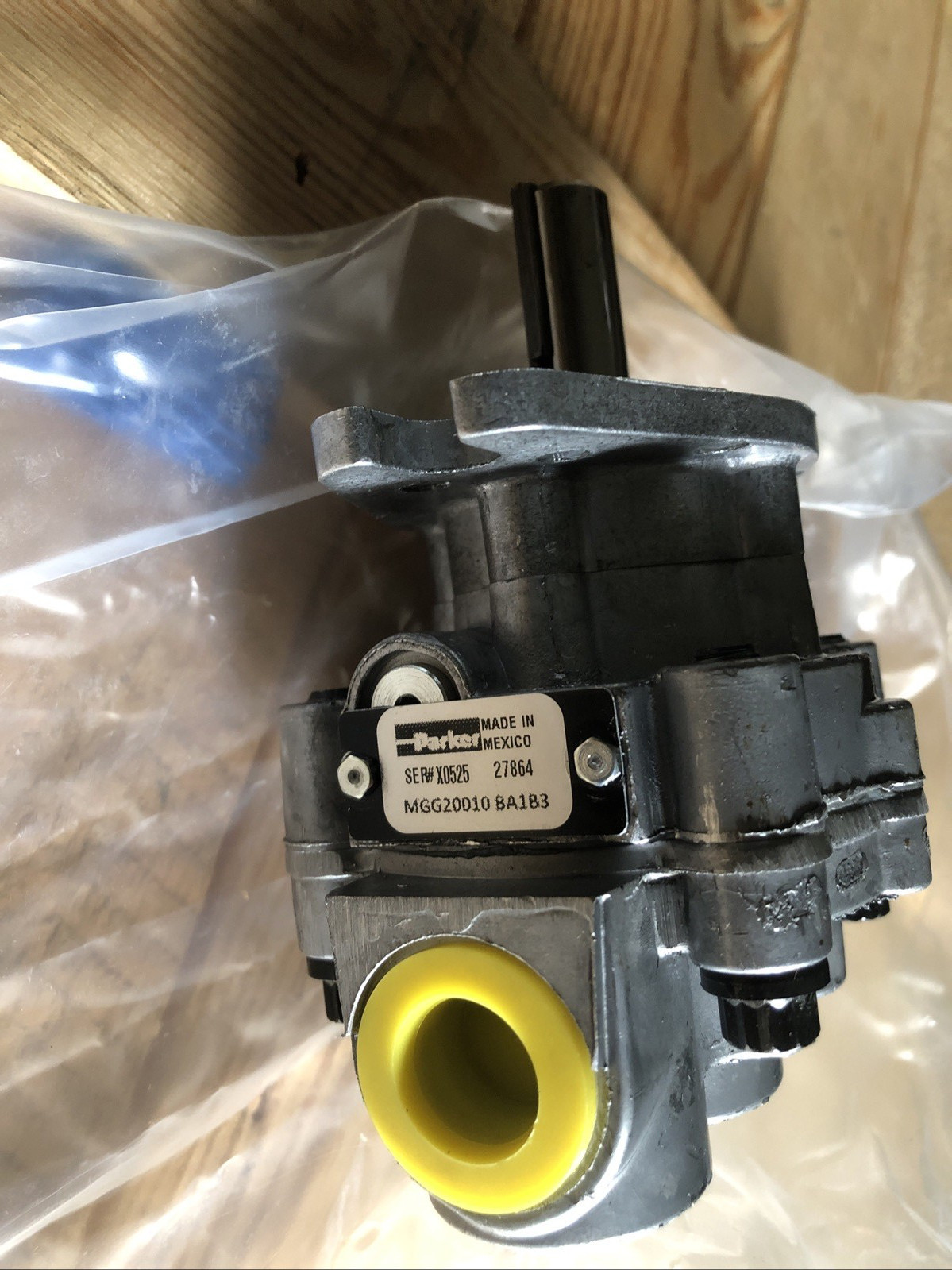 0.218 Cu in. Parker MGG20010-BA1B3 Hydraulic Gerotor Motor "SHIPS FREE"