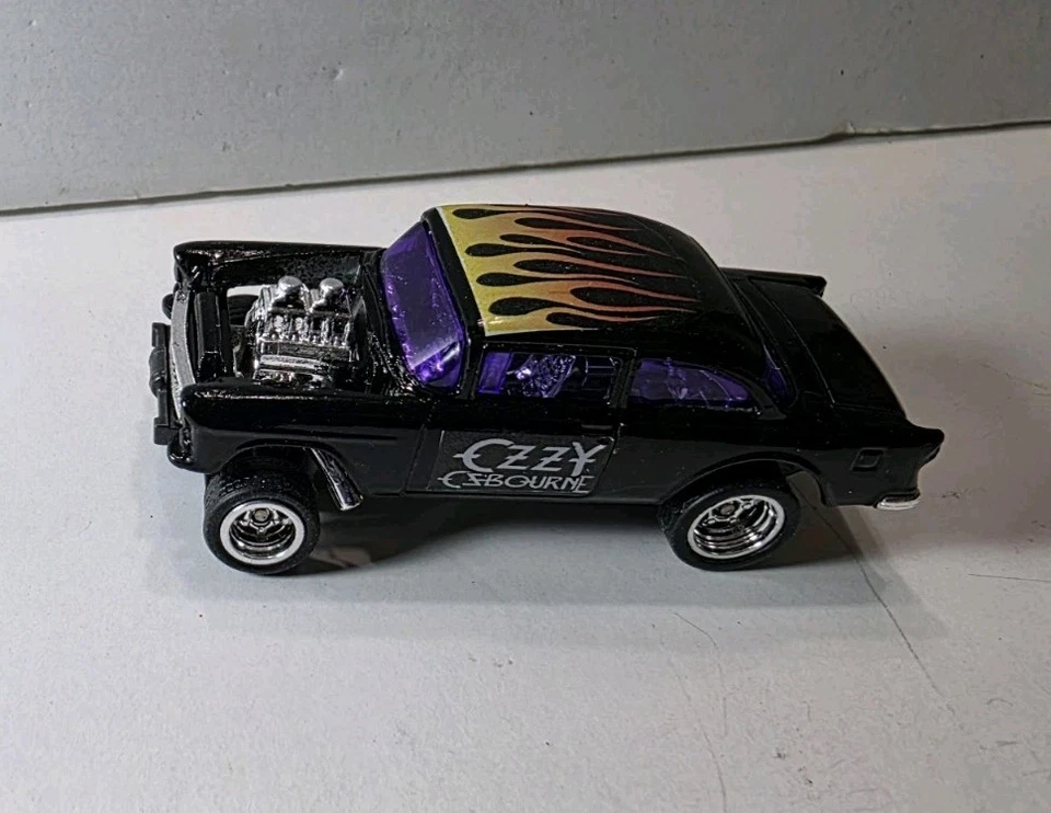 Hot Wheels 55 Gasser PERSONALIZADO Ozzy Osbourne REAL RIDERS  Foto 3 de 4