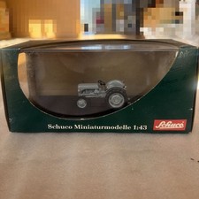 Schuco Miniaturelle 1/43 Ferguson TE20 el Miniature Car Tractor Long-term