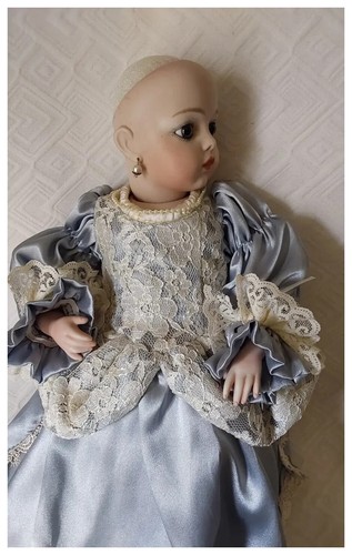 Vintage French Bru Doll, Bells Ceramics Reproduction Bisque Head Doll 15" - Bild 5 von 9