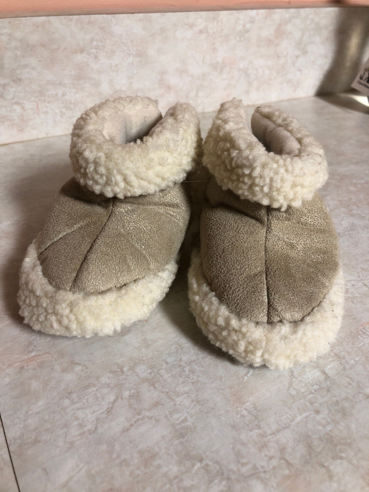 Unisex Infant Little Wonders Tan Slipper Boots Super Warm & Comfy Size 1 NWT 
