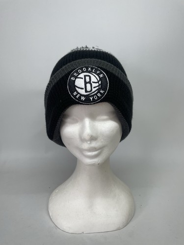 USED Brooklyn New York Nets NBA New Era Pom Knit Hat Beanie