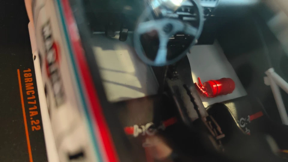 Ford Escort WRC N18 Rally Sanremo 98 Cunico-Pirollo 1-18 diecast Ixo Model auto - Immagine 4 di 4