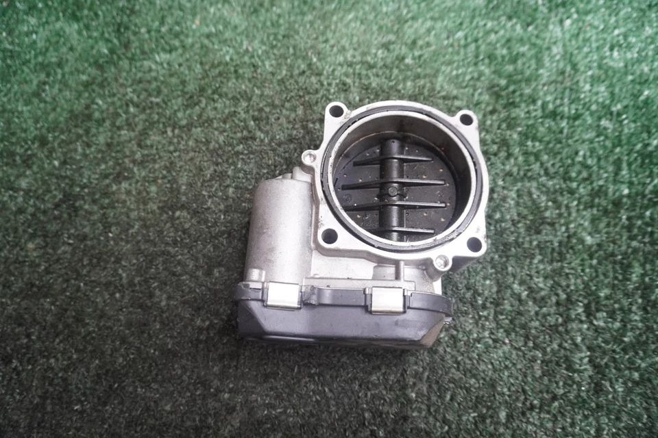 BMW 528i 2009 2010 2011 cuerpo del acelerador del motor 3L fabricante de equipos originales 107 k millas A2C53356722 Foto 2 de 4