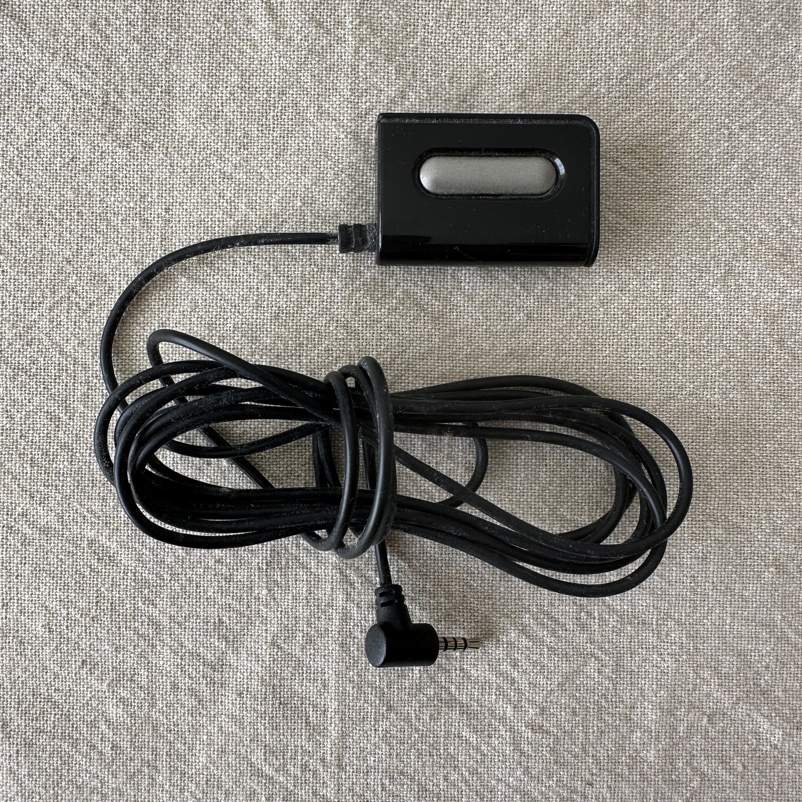 IOGEAR MiniView (GCS932UB) 2-Port DVI-D Audio & Mic USB External KVM Switch USED