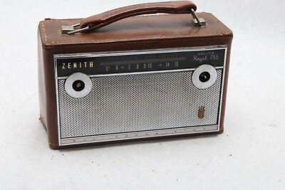 Zenith Deluxe Royal 755G with Brown Leather Case - MISSING KNOBS