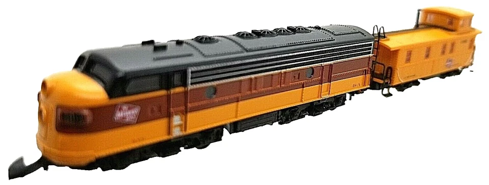 Z Marklin Mini Club 88603 EMD F7A Diesel MILW Loco +CC & Caboose (Tested) #2 - Image 4 of 4