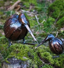 Metal Kiwi Garden Ornament Sculpture Art - Handmade Recycled Metal Bird