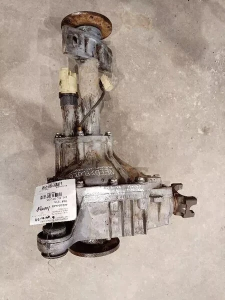 1992-1997 Chevrolet Suburban 1500 Front Axle Differential Carrier 3.73 Ratio Foto 3 de 4