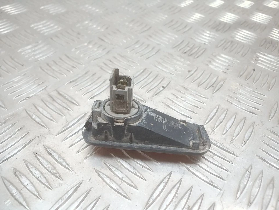 Honda Civic 2000 Vorne links Seitenblinker UST107932 Foto 3 de 4