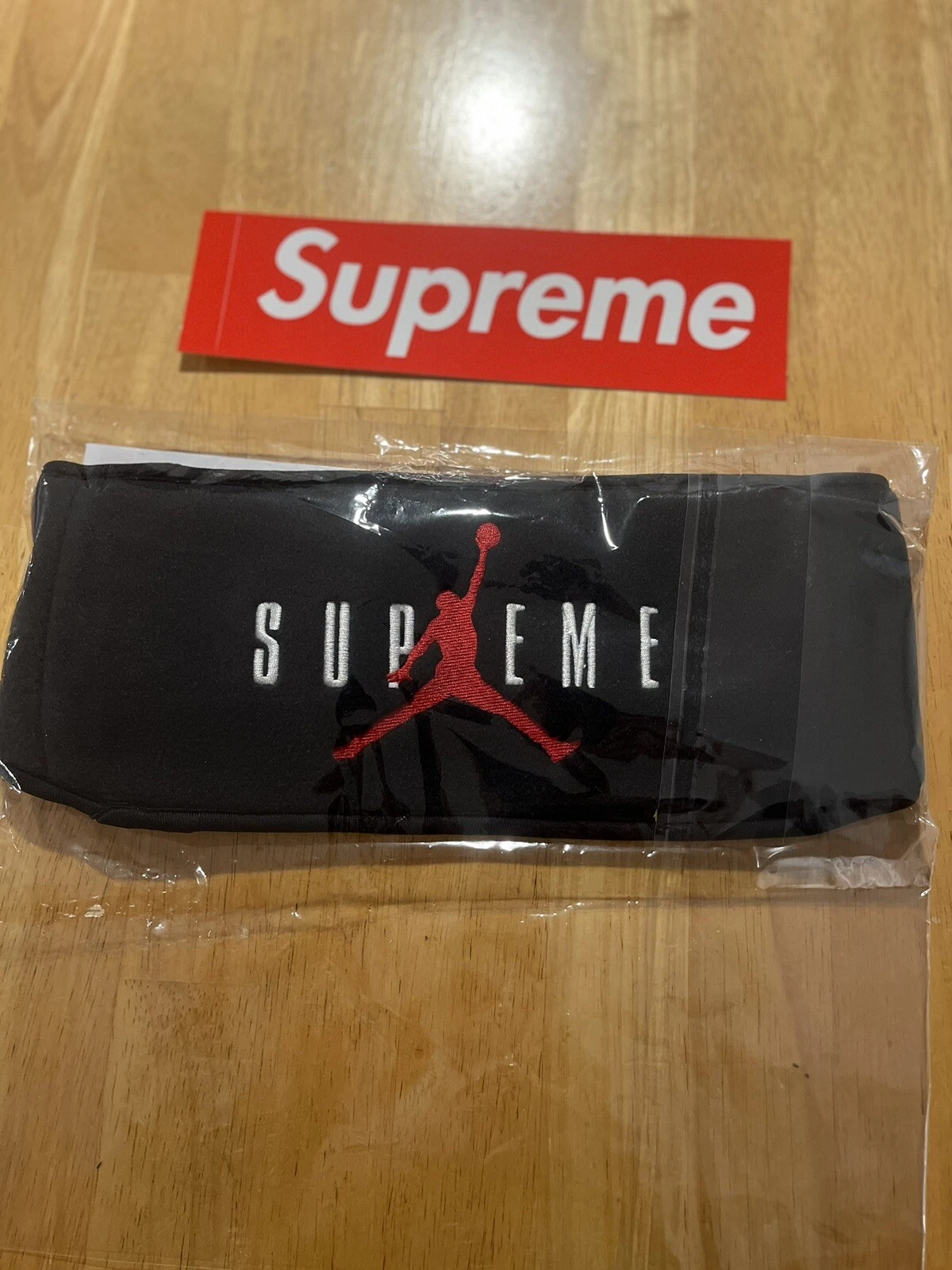 Bandeau D/S Supreme Jordan neuf