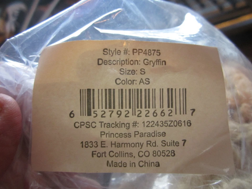 Disfraz Princesa Paraíso Gryffin Pequeño (6) Alas de Águila Cola de León Mono Marrón Foto 3 de 3