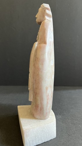 NAVAJO Native American Alabaster Sculpture by Odell Yazzie - SIGNED - Picture 2 of 11