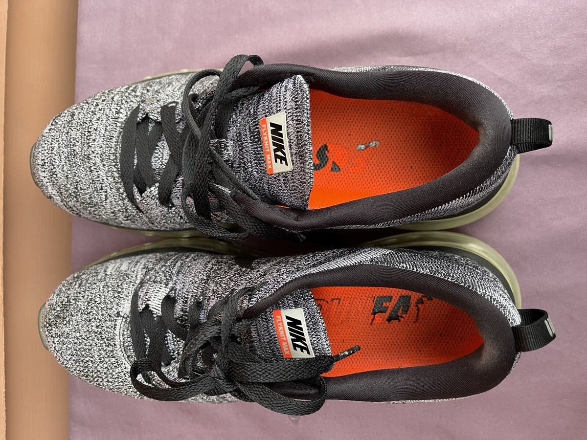 RARE Nike Flyknit Air Max Oreo 620469-105 Men US 8.5 Black  display picture 2