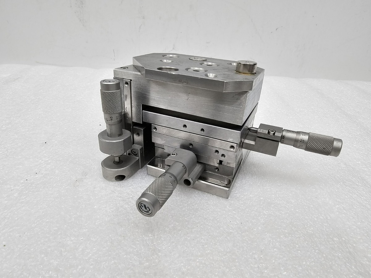 NEWPORT 3 Axis X-Y-Z stage Micrometer | eBay