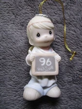 Precious Moments Ornament, Peace On Earth...Anyway   #183369  1996