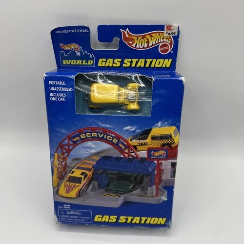 Vintage Hot Wheels World Gas Station Play Set Yellow Car New 1996