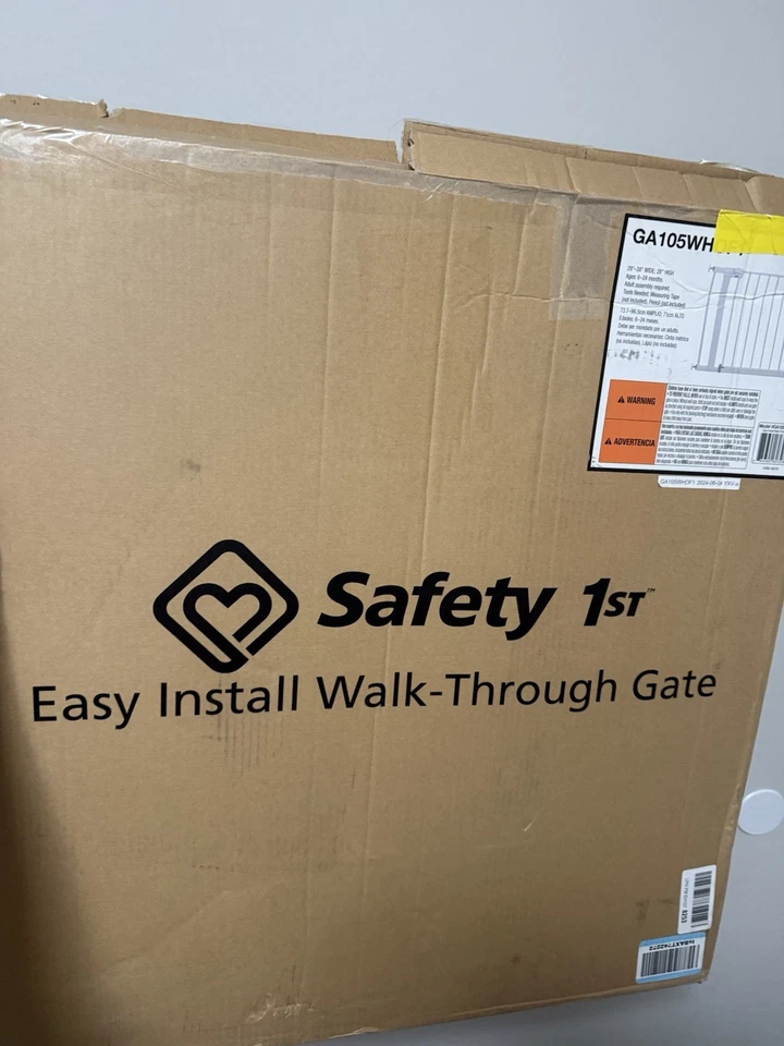 Puerta de bebé Safety 1st Easy Install Walk Thru, se adapta a 29"-38", 28" de alto, blanca Foto 4 de 4