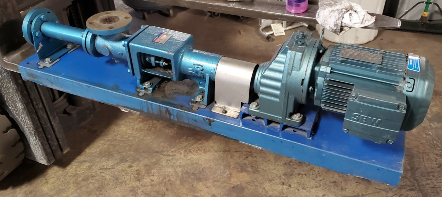 😎 MOYNO 1 HP PROGRESSING CAVITY PUMP 1 1/2" FLANGED 203/460 VAC A2P-CDQ3APA