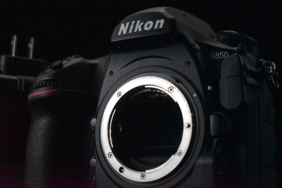 [US Duty Paid] Nikon D850 DSLR Digital Video Camera Vintage 7452