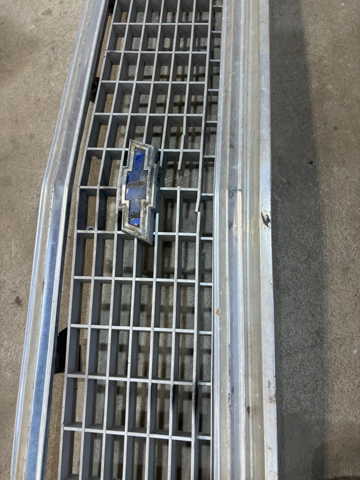 1972 年 C10 C20 雪佛兰卡车西装外套 GRILLE SHELL 粗项目 K10 K20 K30 — 第 4/4 张图片