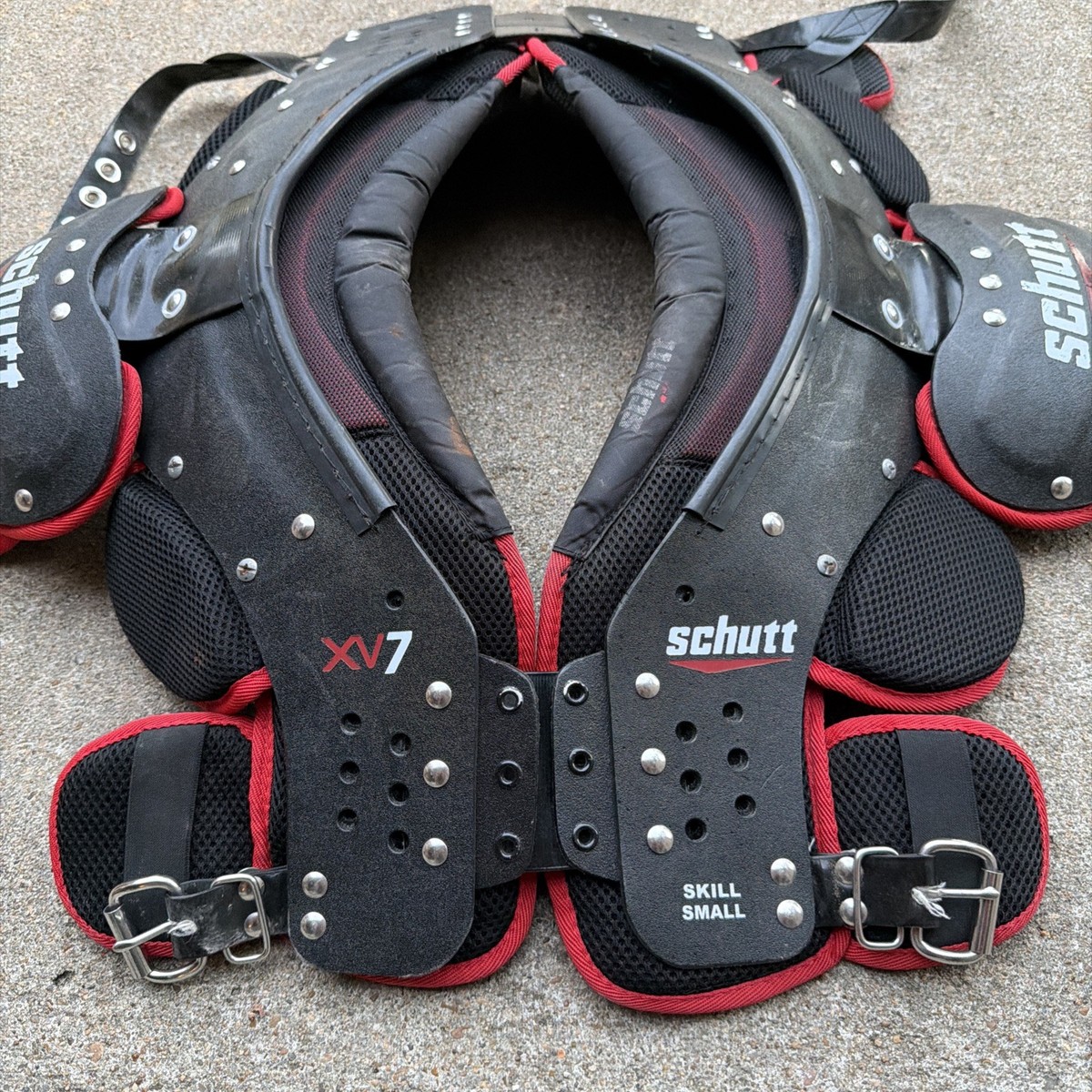 Schutt XV 7 VARSITY QB/WR Skill Football Shoulder Pads SP Adult