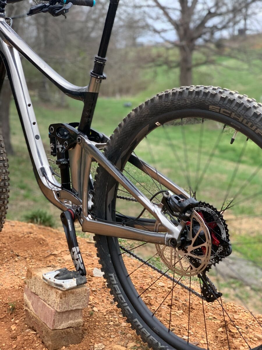 2022 Giant Reign 29 ,Medium Mountain Bike ,Gunmetal Silver 2022 Giant Reign 29 ,Medium Mountain Bike ,Gunmetal Silver
