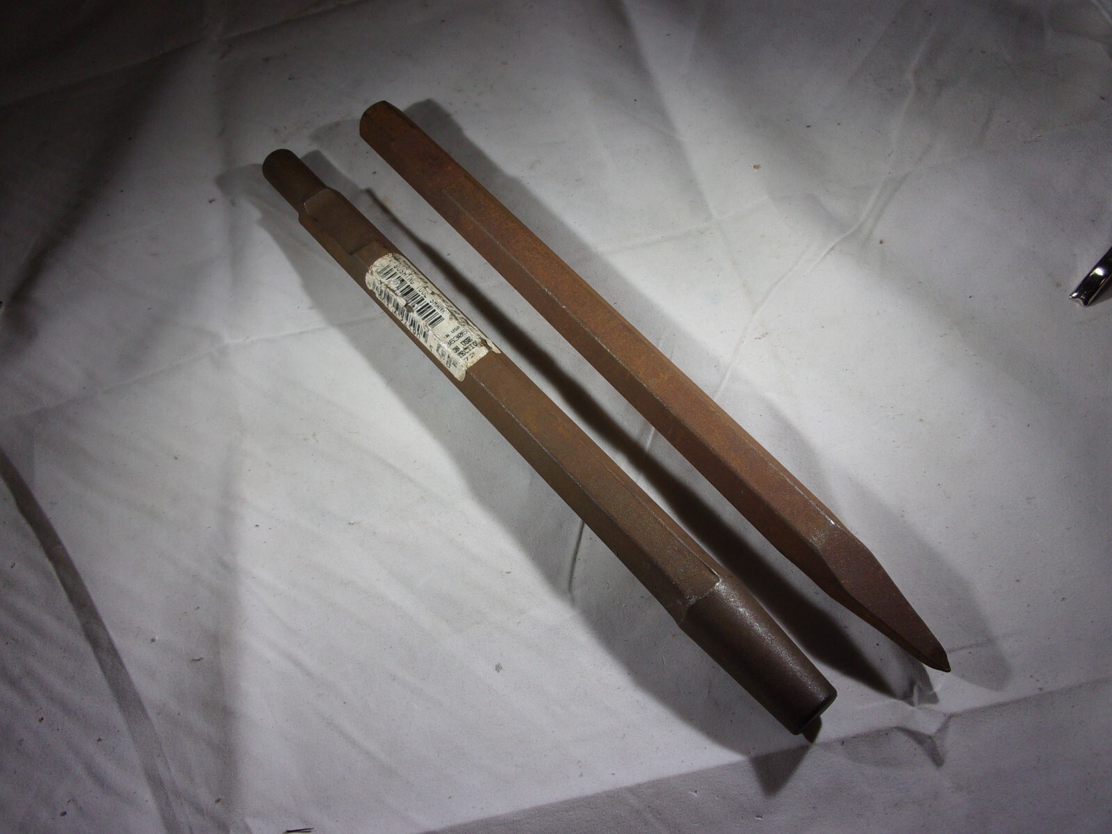 2 BOSCH 12" CONCRETE BITS ( BUSHING TOOL-HS1818 & 1 POINTED )
