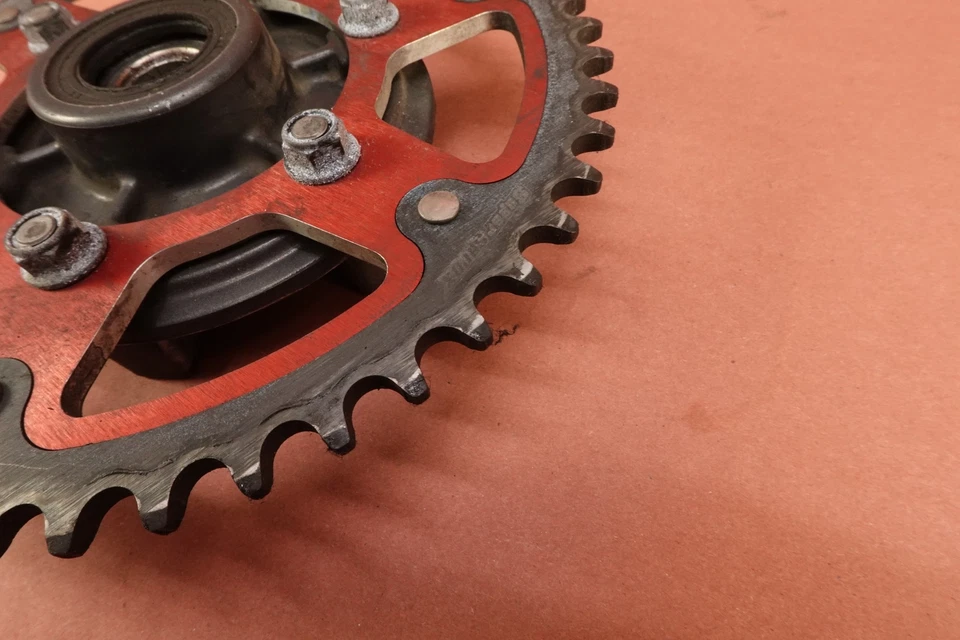 2016 13-16 Triumph Street Triple R Rear Wheel Hub & Sprocket - Image 3 of 4