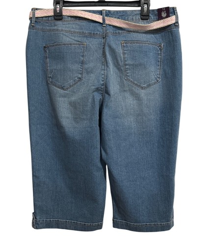 Gloria Vanderbilt Womens Skimmer Jean Shorts W/Belt Size 16 Light Wash Denim - Picture 2 of 7